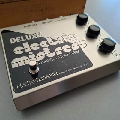 Electro-Harmonix Deluxe Electric Mistress Reissue with 24V Adapter 2000 Silver / Black image 5