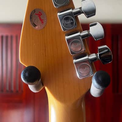 Fender 40th anniversary American Stratocaster 1996 - Candy apple red image 10