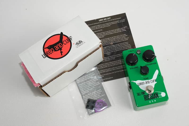 Wren and Cuff Tall Font Russian