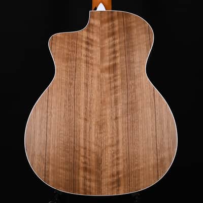 Immagine Taylor 214ce-N Nylon-string Acoustic/ Electric Guitar - Natural 2026 (2202166525) - 3
