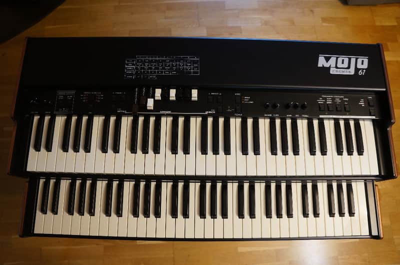 Crumar Mojo 61 + Lower Manual + Romanowicz Cases + dust cover image 1