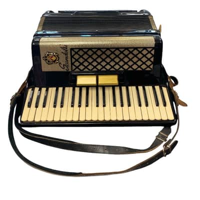 Scandalli Accordion 347/3 image 2