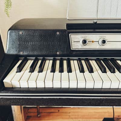 Wurlitzer 200A image 6
