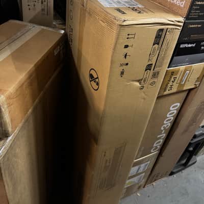 Korg Kronos 3/ 73 Music Workstation Keyboard Fully Weighted keys in box //ARMENS// image 1