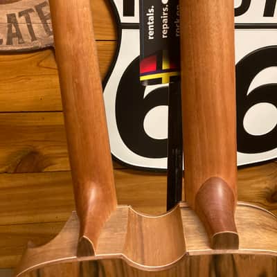 Ortega Double Neck Ukulele Tenor / Bass w/Case image 7