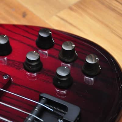 F Bass BN5 Faded Red image 8