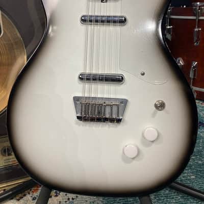Jerry Jones Brad Whitford’s Aerosmith, 12 String Authenticated! (#86) 1990s Black/White image 4