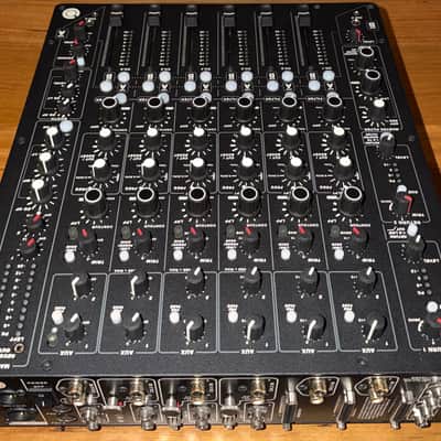 Allen & Heath Play Differently Model 1 6-Channel Analog Mixer 2016 - Present - Black image 4
