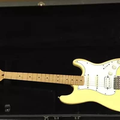 Fender Mexican Strat HSS 1996-1997 Aged White image 5