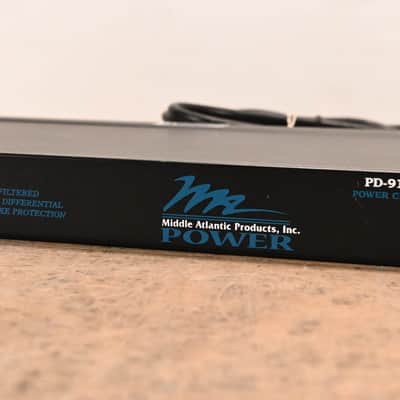 Middle Atlantic PD-915R 9-Outlet Rackmount Power Distribution Unit CG01PXG image 3