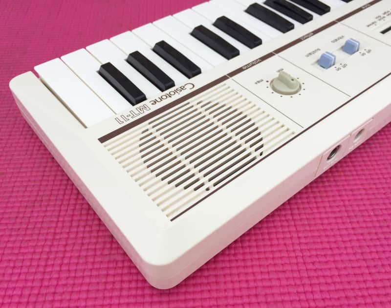 Casio Casiotone MT-11 Vintage Mini Synthesizer Keyboard + Original