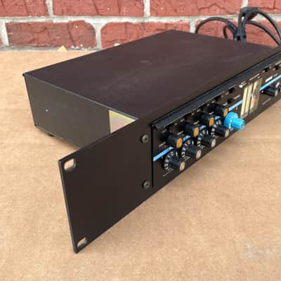 Shure FP42 4 Channel Broadcast Stereo Microphone Mixer image 3