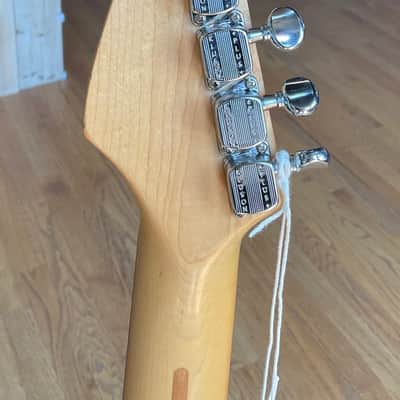 Fender MIK Squier Series Stratocaster electric guitar with Rosewood Fretboard, black image 4