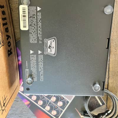 Tone King Royalist Tri-Tube Preamp Pedal image 6