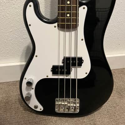 Squier Made in Korea P Bass (Young Chang) 1987 - Black Gloss image 4