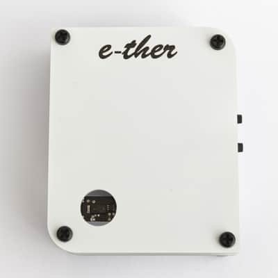 e-ther 'Classic' : e-theremin with MIDI / audio image 2