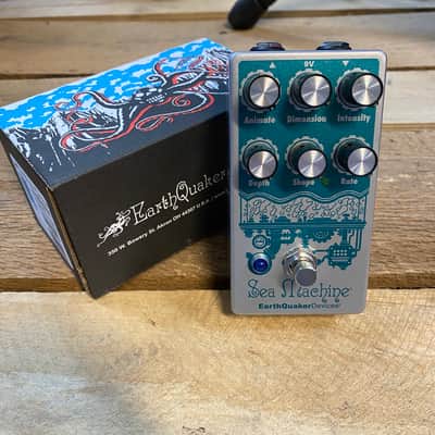 EarthQuaker Devices Sea Machine Super Chorus V3 - Serial # 8019 2022 Silver / Teal Print image 3