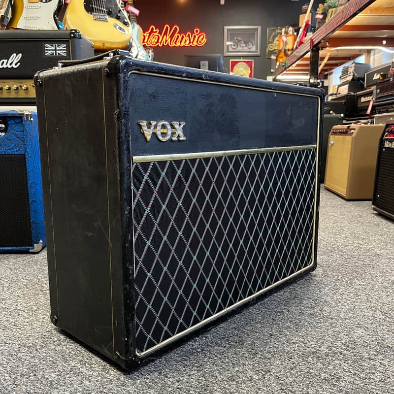 Vox AC-30/6 Twin 3-Channel 30-Watt 2x12" Guitar Combo 1963 - 1965 - Black with Brown Diamond Cloth image 1