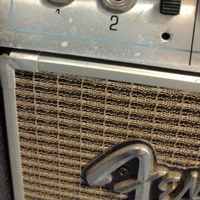 Fender Vintage Bassman Amp, Silverface image 2