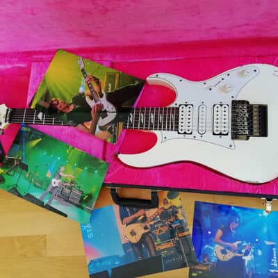 Steve Vai stage played Ibanez Universe UV7PWH image 18