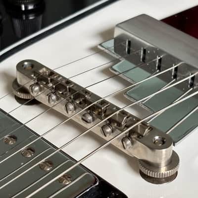 Supro Dual Tone - White image 8