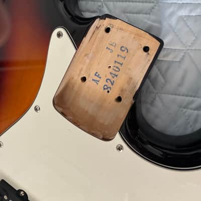 Squier Jazz bass body - Sunburst image 10