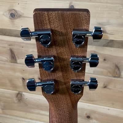 Martin 000CJR-10E Acoustic Guitar - Natural image 6