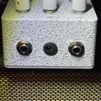 Void Manufacturing Central Scrutinizer - Crackle White image 2