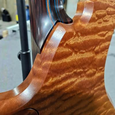 Barlow Guitars Osprey Semi-Hollow 2025 - Golden Camphor / Mun Ebony image 8