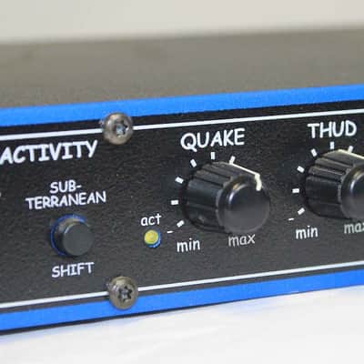 Peavey Kosmos Stereo Sub Bass / Audio Processor image 4