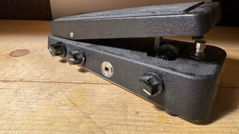 Area 51 "All-options" Wah | ONE WAH TO RULE THEM ALL image 1