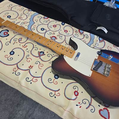 Fender Vintera '50s Telecaster Maple 2-Color Sunburst 2019 image 2