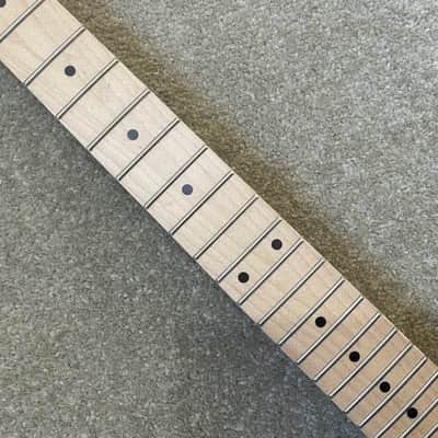 Ibanez Guitar Short Scale Maple Neck, 24 Frets Fingerboard image 9