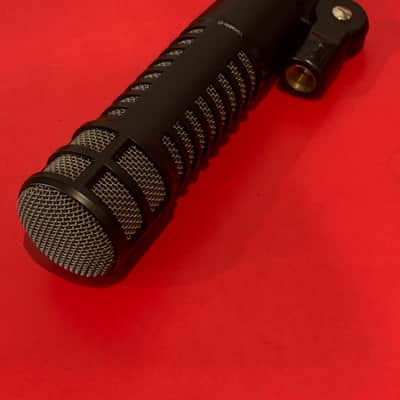 ELECTRO VOICE RE-320 W Case Clip and Box image 3