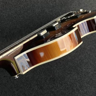 Hofner HCT-500/1-CV Cavern Custom Conversion Beatle Bass Brown burst Tea Cups Cream Switches & Hard Case image 9