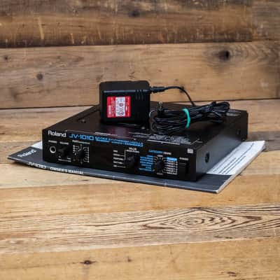 Roland JV-1010 (JV1010) 64-Voice Synthesizer Sound Module Desktop MIDI U282569