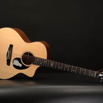 Crafter CT120/N Thinline Electro Acoustic in Natural w/Hardcase