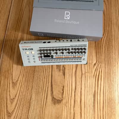 Roland TR-09 Rhythm Composer 2017 - Present - White image 7