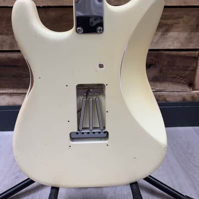 Fender Road Worn '60s Stratocaster 2019 - Vintage White - Nitrocellulose Lacquer image 6