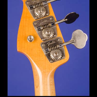 Fender Precision Bass (Maple Cap) 1968 See-thru blond image 8