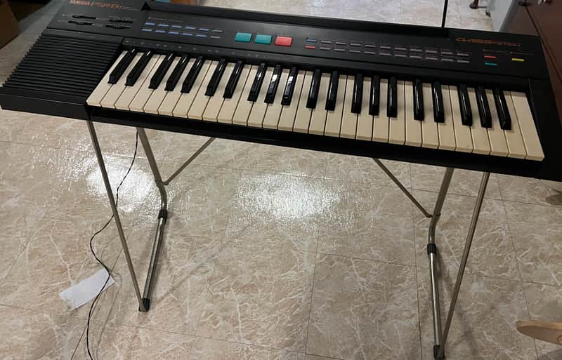 Yamaha PSR8 1990 - Black image 1