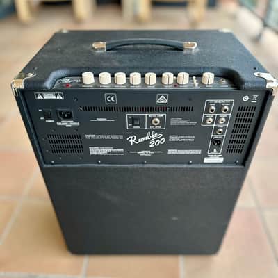 Fender Rumble 200 V3 200-Watt 1x15" Bass Combo 2015 - Present - Black image 3