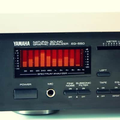 Yamaha EQ-550 10-Band Graphic Equalizer with Spectrum Analizer image 2