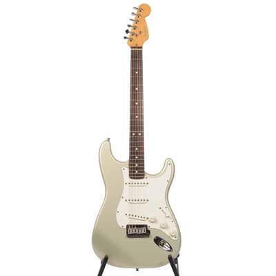 Fender 1997 American Standard Stratocaster with Case - Rosewood Fingerboard, Inca Silver image 2
