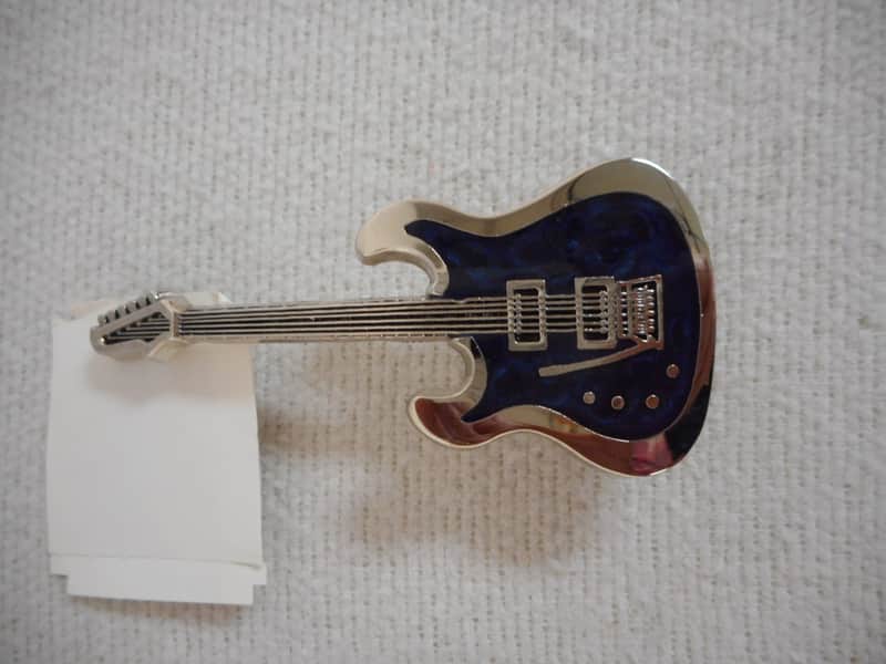 SPE093DB Guitar Belt Buckle 90's Silver/Blue image 1