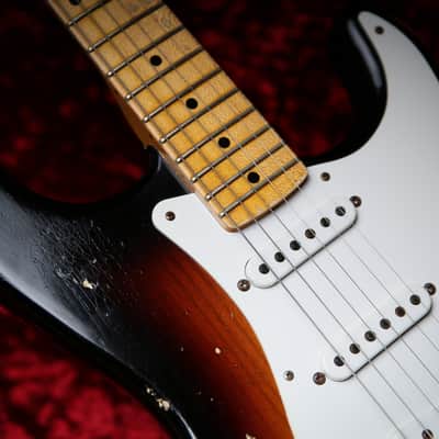 Fender USA Custom Shop 54' Stratocaster Heavy Relic Two Colour Sunburst image 6