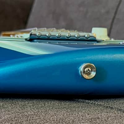 Fender American Professional Classic Stratocaster w/Deluxe Fender Gig Bag, COA, & Case Candy - 2025 Model in Faded Lake Placid Blue image 7
