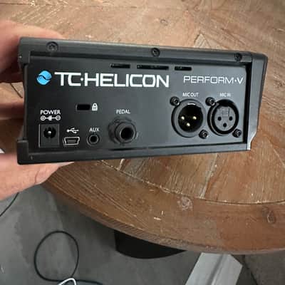 TC Helicon Perform-V 2016 - 2021 - Black image 2