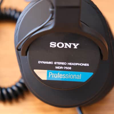 Sony MDR-7506 Studio Headphones 2010s - Black image 2