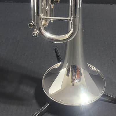 Getzen Series 700SP Semi Pro Trumpet -Mouthpiece & Case with strap image 19